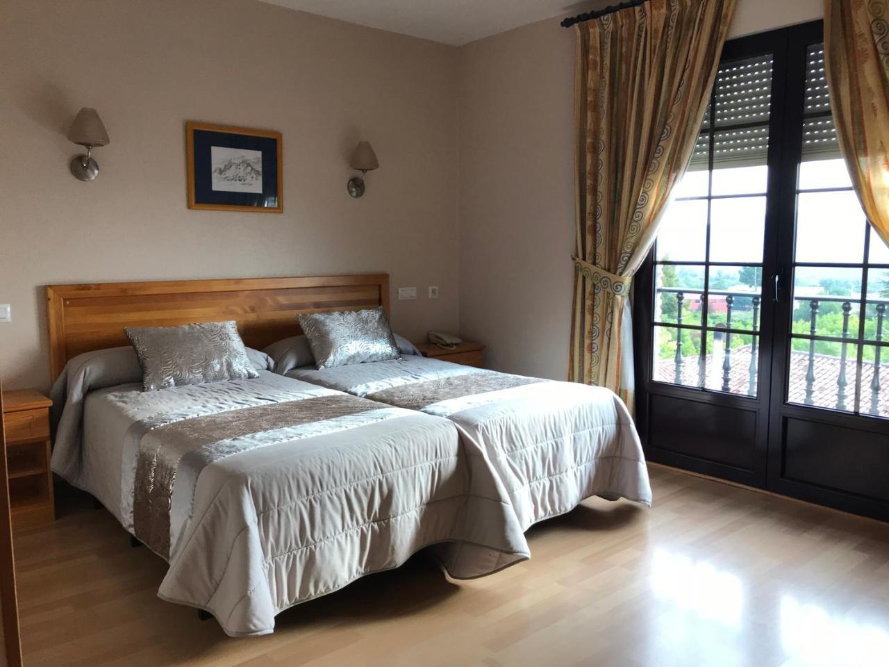 فندق Casa Martin Poza de la Sal المظهر الخارجي الصورة